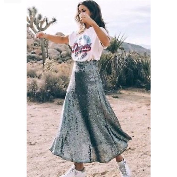 NWT ZARA GRAY SEQUINED MIDI SKIRT - Picture 3 of 8